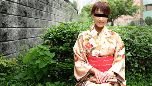 MISS-41417 Pacopacomama 111518_376 It is awesome to have a kimono Beautiful wife